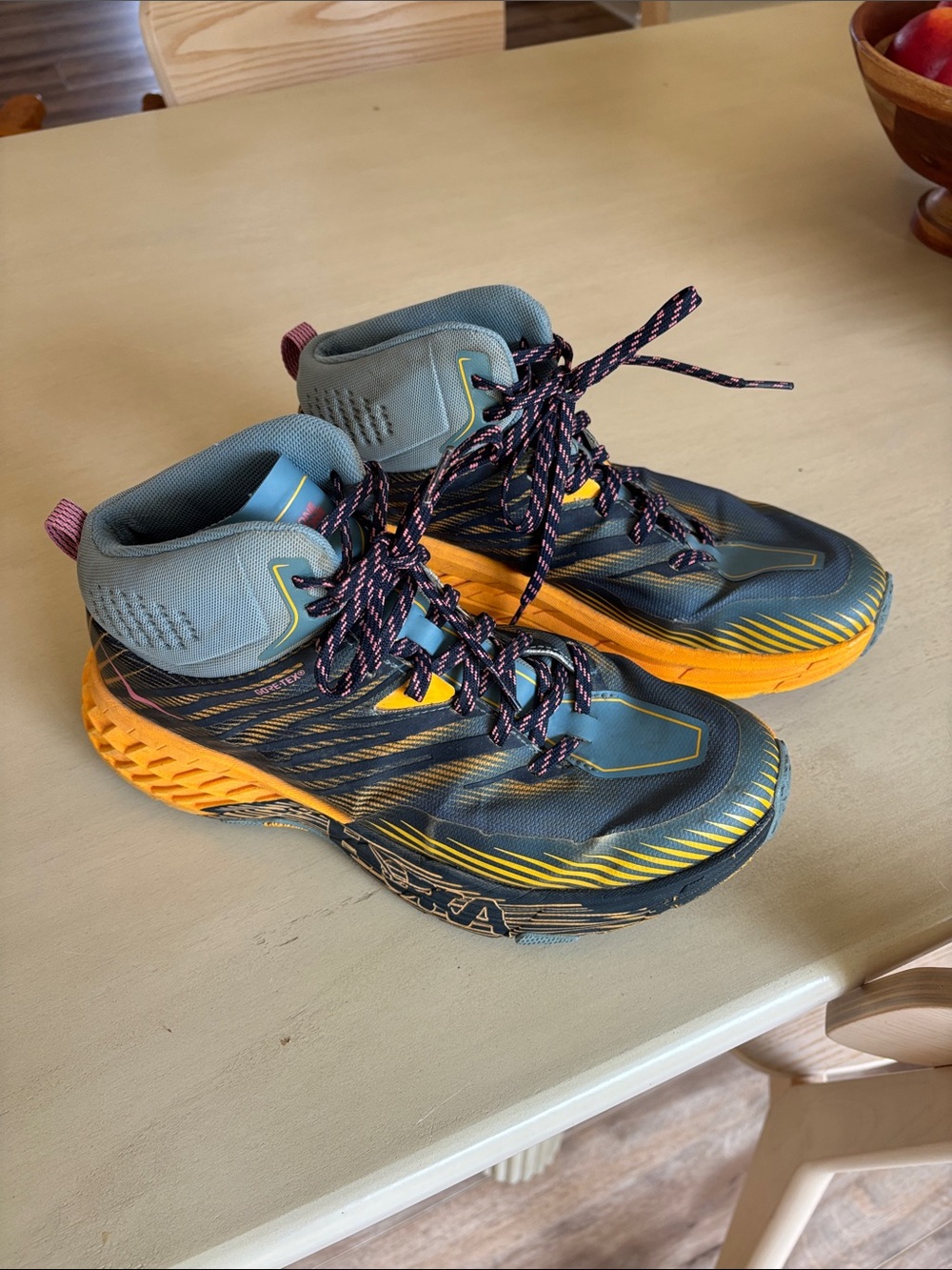 Hoka One One Speedgoat Mid 2 GTX Waterproof Trail Shoes | Women’s Size 10 - Picture 2 of 12